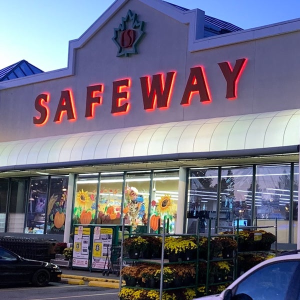 Safeway Ocean Park Minimarket in Ocean Park
