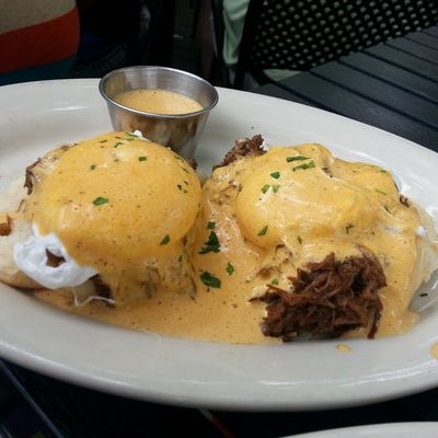 2/2/2015 tarihinde Henry&#39;s Midtown Tavernziyaretçi tarafından Henry&#39;s Midtown Tavern'de çekilen fotoğraf