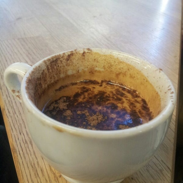 1/2/2014にSilvia B.がCaroline&#39;s Coffee Roastersで撮った写真