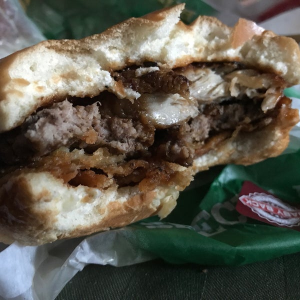 Carl's Jr. / Green Burrito 6291 Lone Tree Way