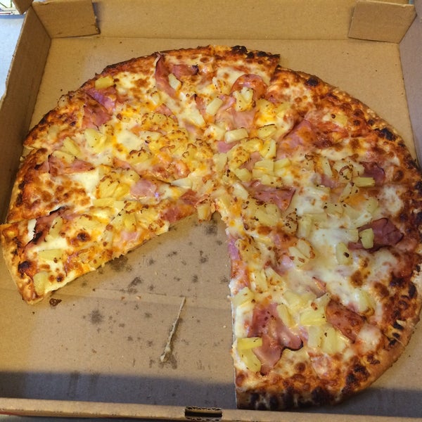 Straw Hat Pizza Pizzeria