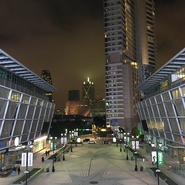 Fan Shop Sporting Goods Retail in Dallas