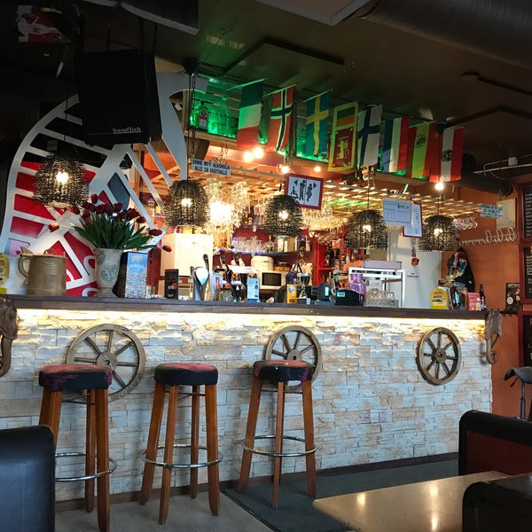 Караоке бар ивантеевка. Караоке лемон дзержинский. Караоке зал. Привольная ресторан караоке лемон. Караоке лемон дзержинский.