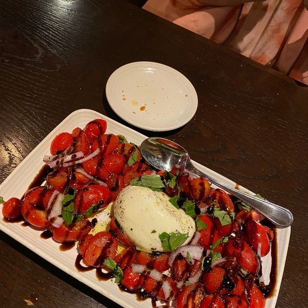 Carrabba's Italian Grill Italian Restaurant in Woodridge