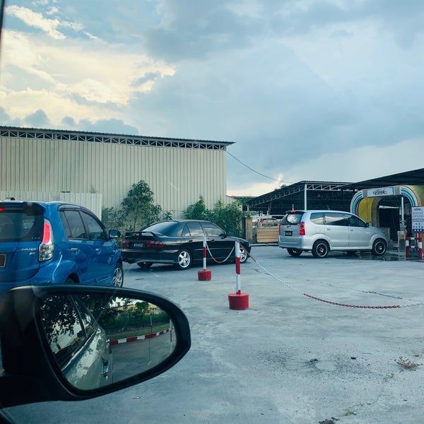 Cyclone Automatic Car Wash Automotive Shop in Ipoh