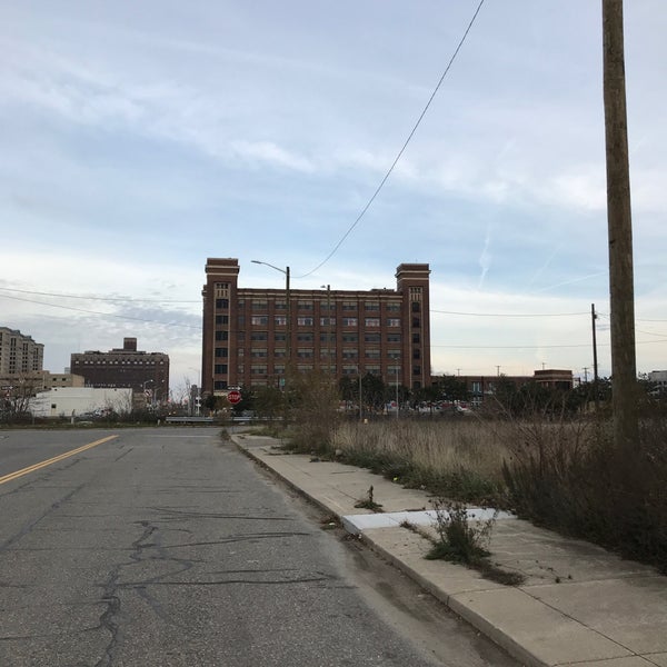 UHaul Moving & Storage of New Center Central Detroit, MI