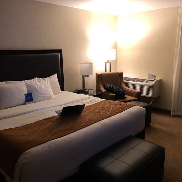 Photos At Comfort Inn Suites Hotel In Lincoln City