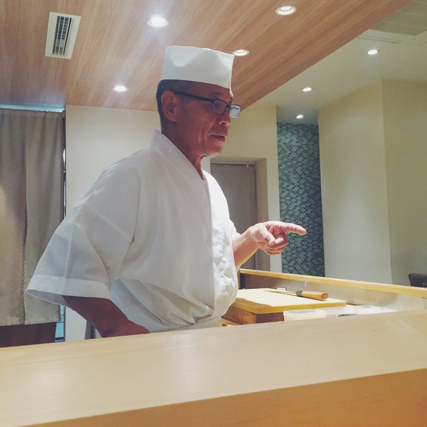 8/29/2015 tarihinde Peter B.ziyaretçi tarafından Sushi Bar Yasuda'de çekilen fotoğraf