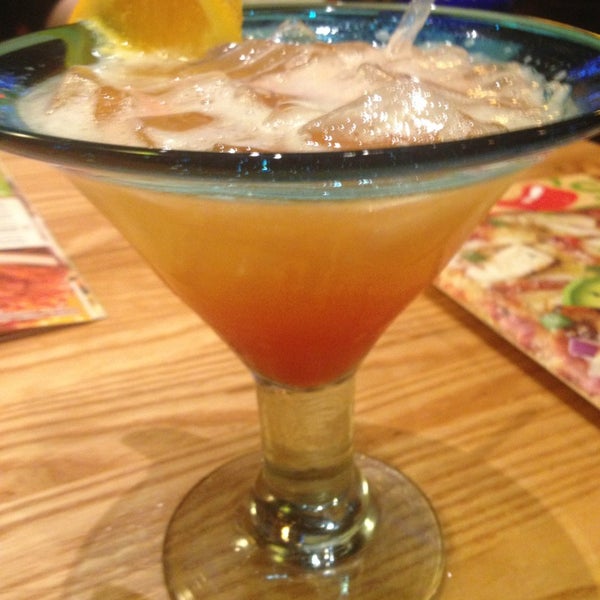 Photo taken at Chili&#39;s Grill &amp; Bar by Rachel P. on 6/14/2013