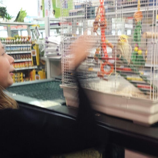 Photos At Feeders Supply 2 Tips From 147 Visitors