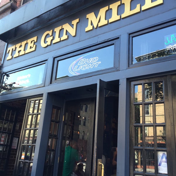 Foto tirada no(a) The Gin Mill por Mark K. em 7/17/2016