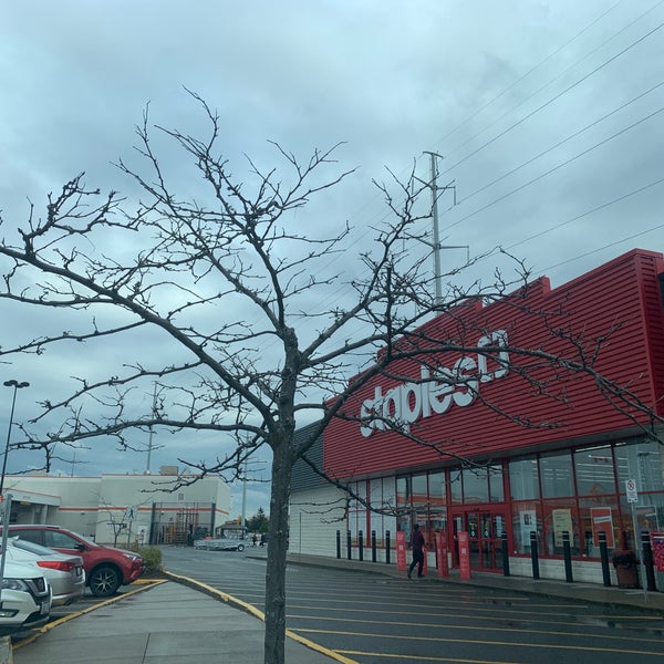 Staples merivale 2024