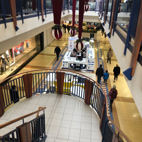 Galeries de Hull District SaintRaymondVanier 320 boul StJoseph