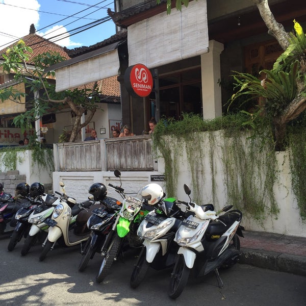 Foto tomada en Seniman Coffee Studio  por David S. el 7/10/2016