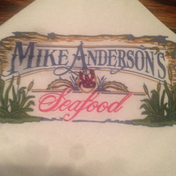 Снимок сделан в Mike Anderson&#39;s Seafood пользователем Chalmette Shoes 3/30/2014