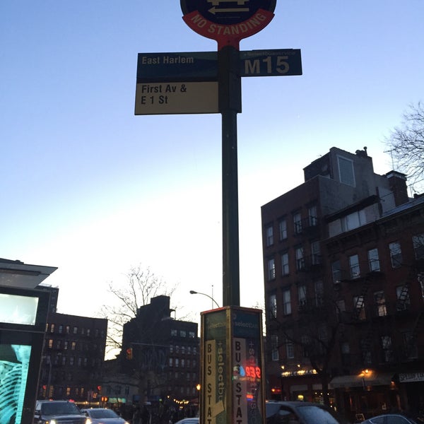 MTA Bus 1 Av & E 1 St (M15SBS) Bus Stop in East Village