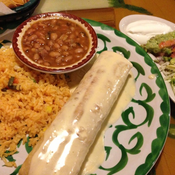 Photo taken at La Mesa Mexican Restaurant by Margaret S. on 12/3/2013