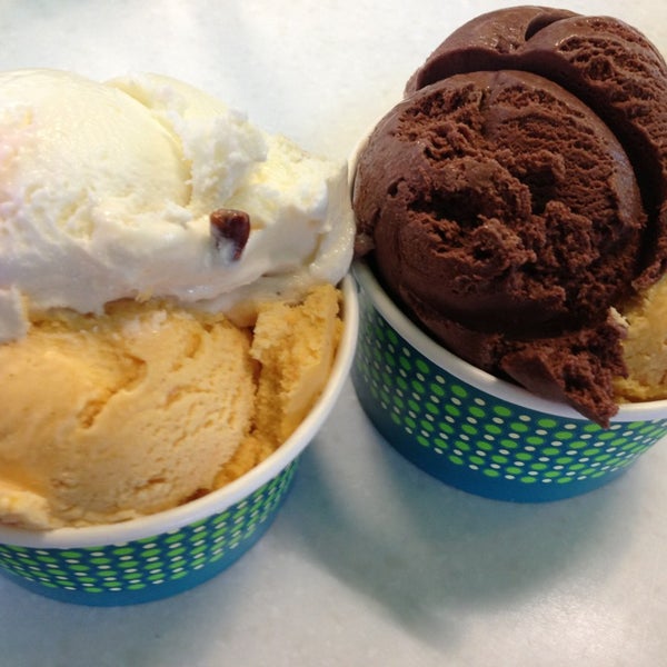 Foto diambil di eCreamery Ice Cream &amp; Gelato oleh Margaret S. pada 11/15/2013