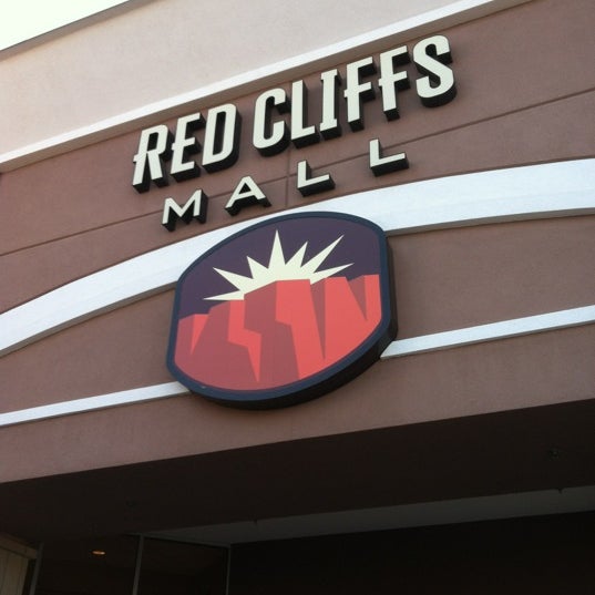 Red Cliffs Mall Shopping Mall in Saint