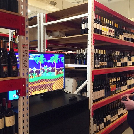 Foto tomada en Brady&#39;s Wine Warehouse  por Brady&#39;s Wine Warehouse el 3/16/2015