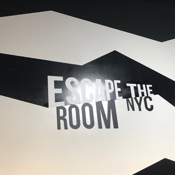 Foto scattata a Escape The Room NYC da David R. il 4/25/2017