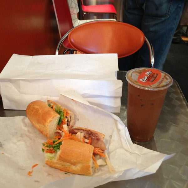 5/21/2013 tarihinde Brian M.ziyaretçi tarafından Bun Mi Sandwiches'de çekilen fotoğraf