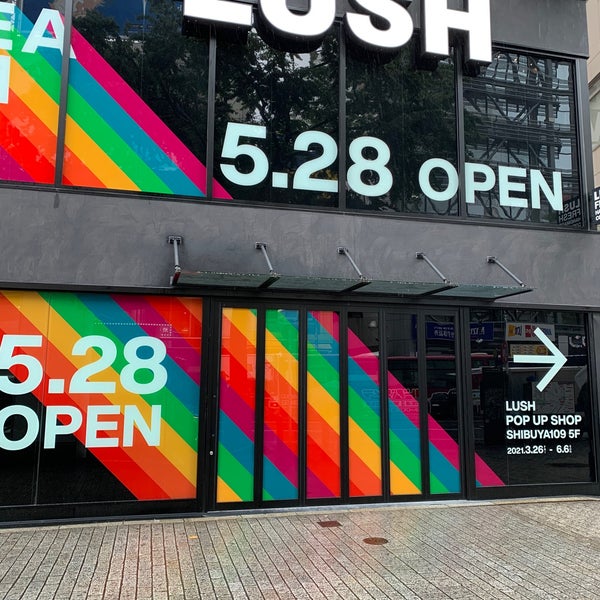 Photos At Lush Cosmetics Shop In 渋谷区