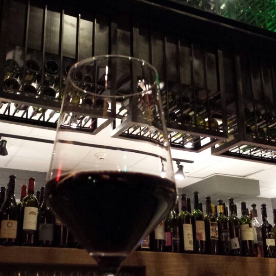 1/13/2015にBrandonがENO Wine Barで撮った写真