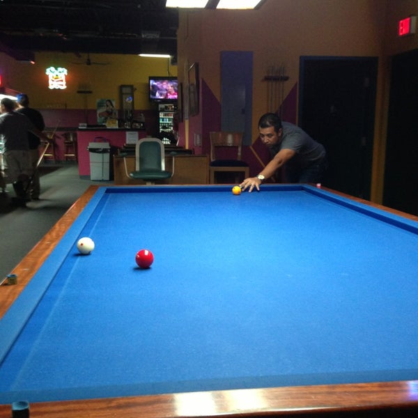 Пул волгоград. Американский пул. Американский пул. Соревнования по пулу. Snooker pool игра.