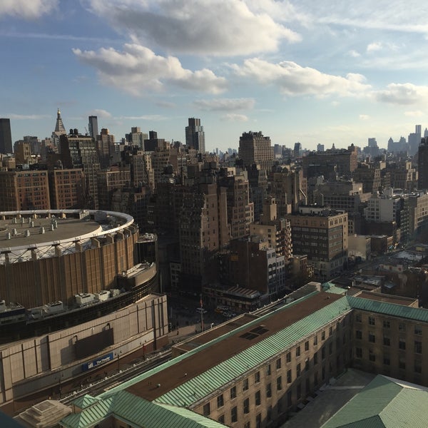 11/26/2015 tarihinde Keiji M.ziyaretçi tarafından Fairfield Inn &amp; Suites by Marriott New York Midtown Manhattan/Penn Station'de çekilen fotoğraf
