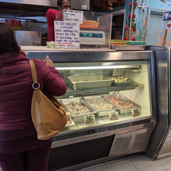 New Crab Palace Seafood Restaurant in Newark