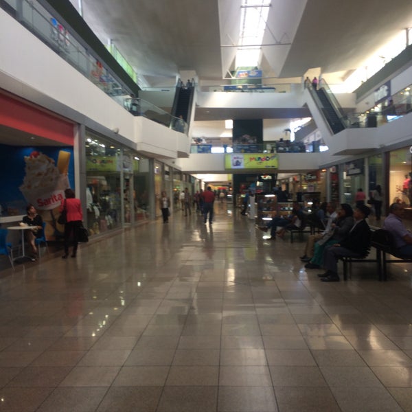 Photo prise au Cascadas Mall par alejandra A. le1/29/2015