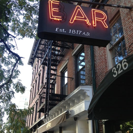 รูปภาพถ่ายที่ Ear Inn โดย David B. เมื่อ 10/20/2012