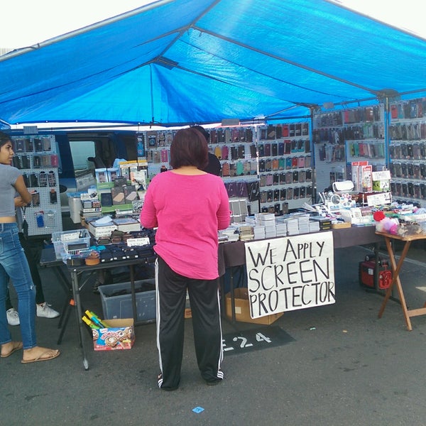 Photo taken at Kobey&#39;s Swap Meet by Comic-Con G. on 10/30/2016