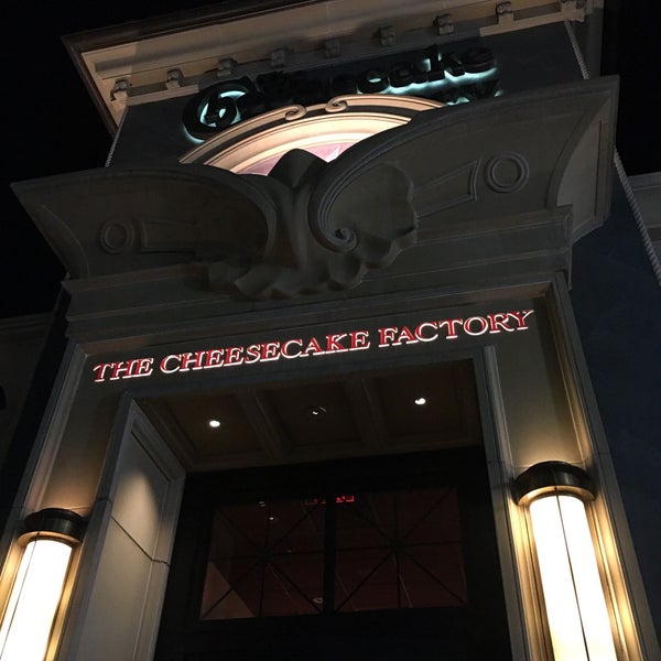 The Cheesecake Factory - Picture of The Cheesecake Factory, Chula