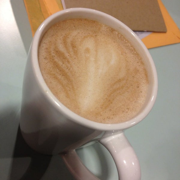 11/16/2013にRev &.がOverflow Coffee Barで撮った写真