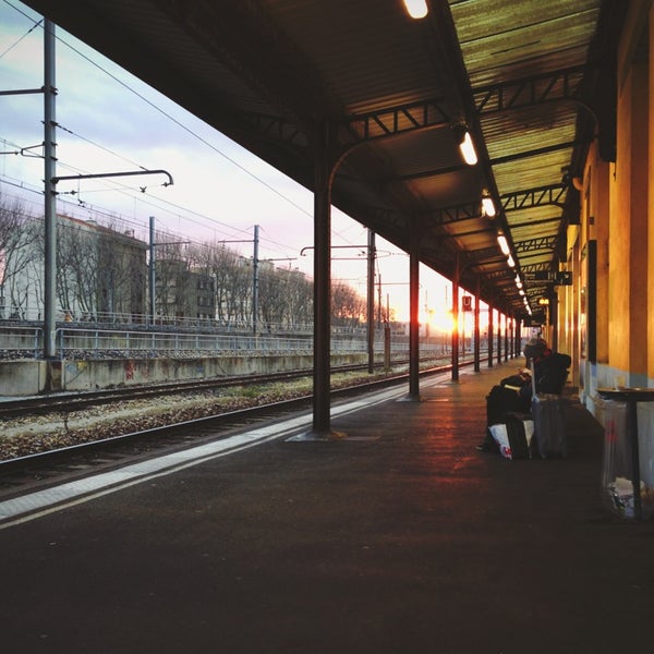 3/9/2013 tarihinde Christophe M.ziyaretçi tarafından Gare SNCF d&#39;Avignon-Centre'de çekilen fotoğraf