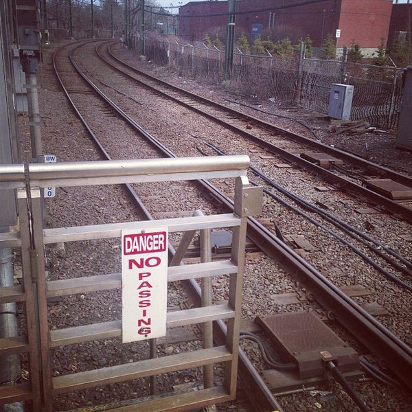 MBTA Wood Island Station Harbor View Orient Heights 450