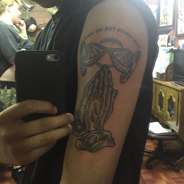 High Noon Tattoo Tattoo Parlor In Camelback East
