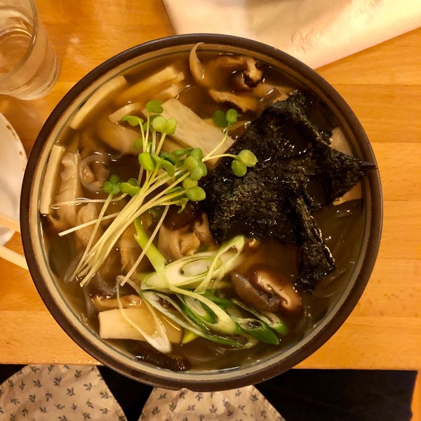 Photo taken at Cha-Ya Vegetarian Japanese Restaurant by Jeff W. on 2/27/2020