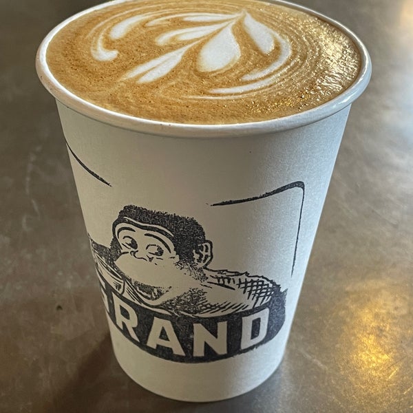 Foto scattata a Grand Coffee da Jeff W. il 11/19/2022