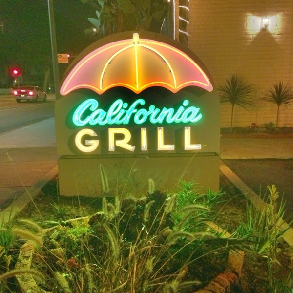 Foto tirada no(a) California Grill por Tony R. em 4/3/2013