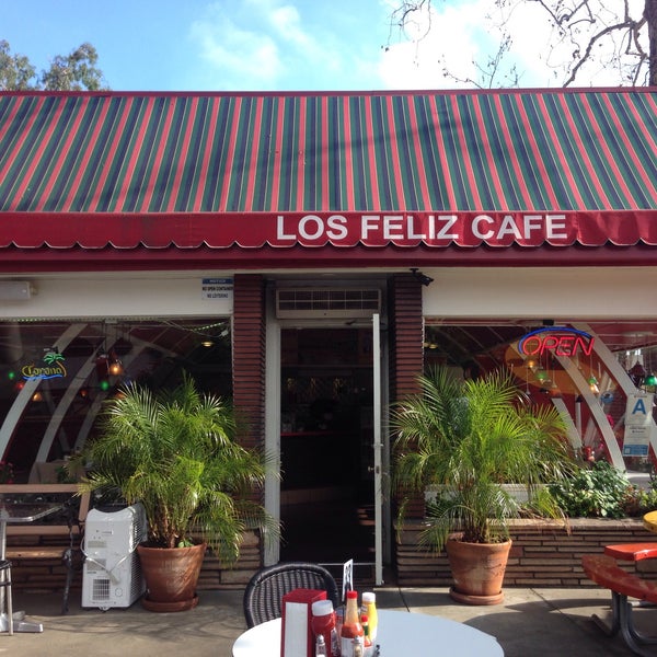 Снимок сделан в Los Feliz Cafe пользователем Tony R. 1/31/2015