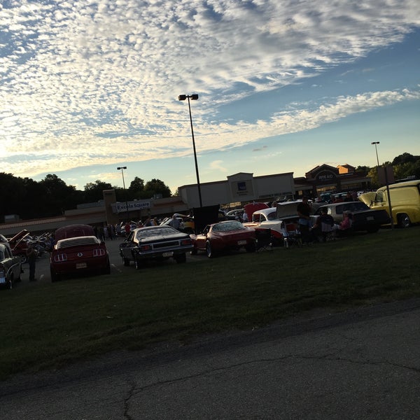 Norwin Hills Car Cruise (Now Closed) Irwin, PA