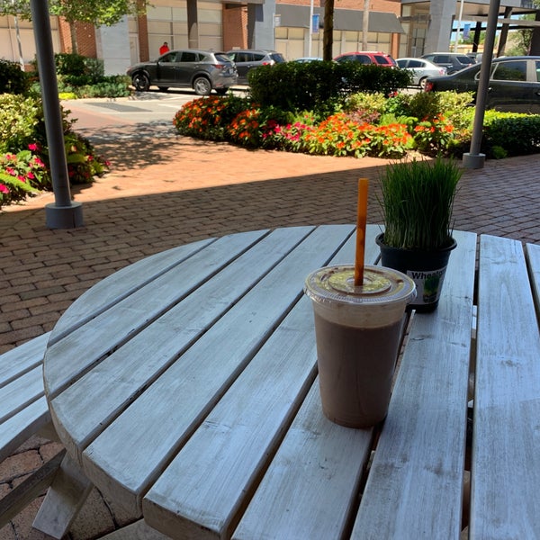 Photo taken at The Smoothie Room by Hannes on 4/22/2019