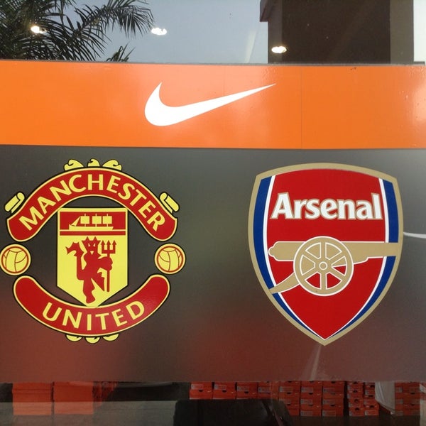 Nike Factory Store - Sporting Goods Shop in Bang Lamung