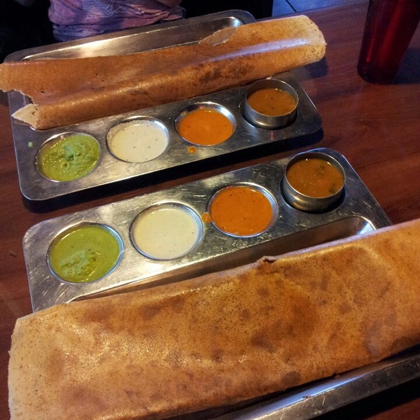 6/30/2013 tarihinde Masha B.ziyaretçi tarafından Chennai Cafe'de çekilen fotoğraf