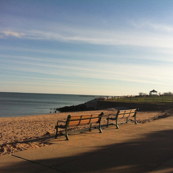 Savin Rock Beach 3 tips from 673 visitors