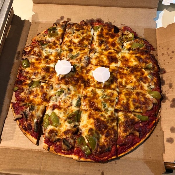 We eat pizza a lot and wanted to find the best pizza Downers Grove has, well now that we tried Tortorice's Pizzeria, we know. We like our pizza well done so the cheese isn't runny and they cooked ok!