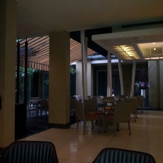 Foto tirada no(a) 100 Sunset Boutique Hotel por Komang D. em 1/11/2013